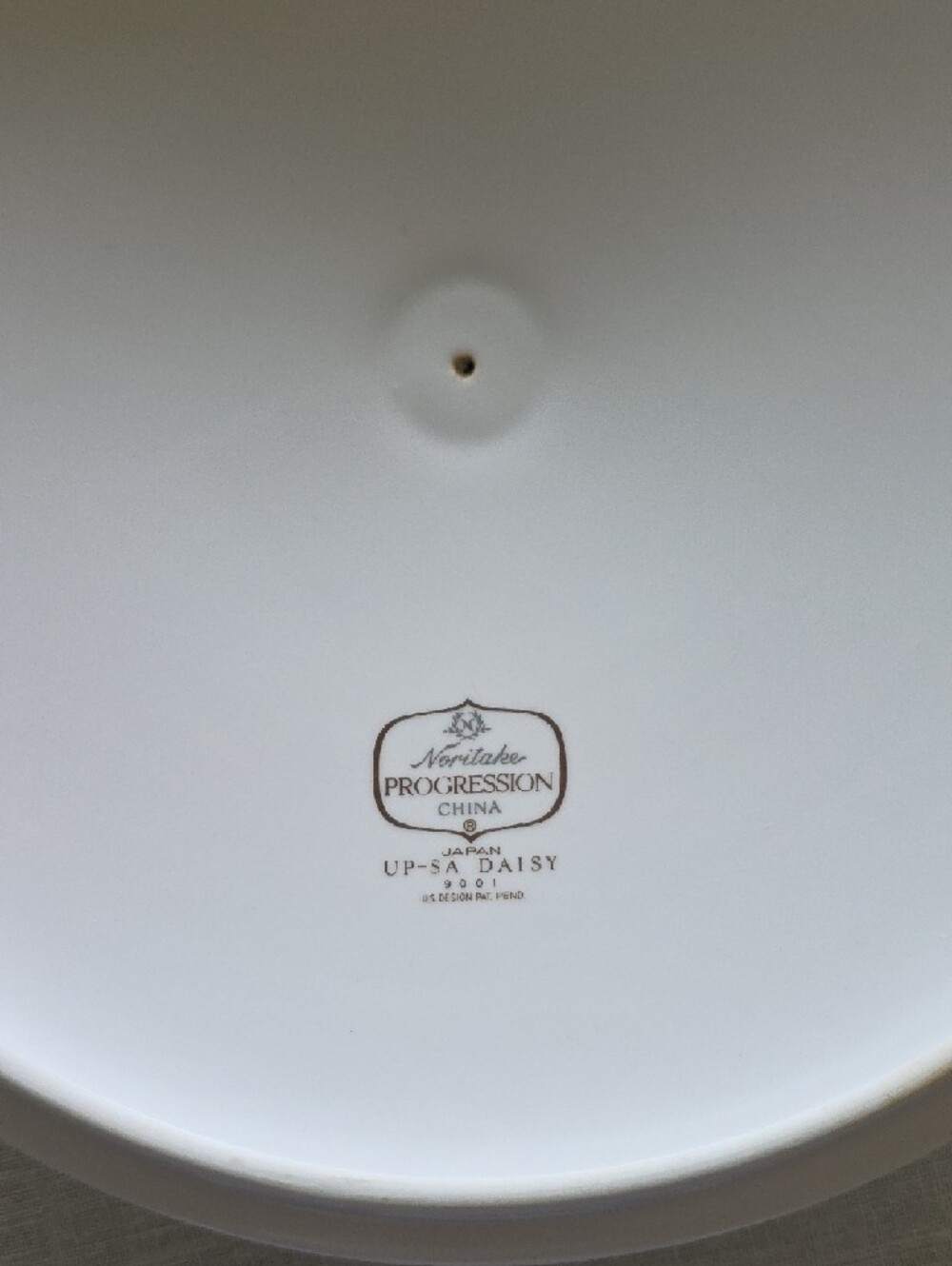 Progression Up-Sa Daisy Casserol Dish With Lid And Remuwable Hendel 9001 - Picture 2 of 6